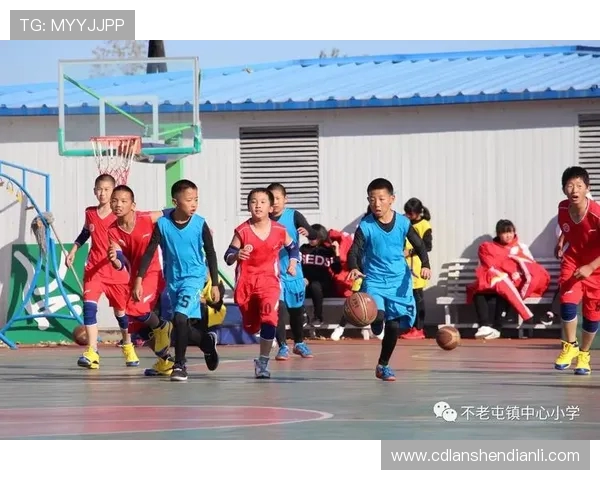 山西男篮啦啦队精彩舞蹈首秀 展现运动激情与活力的完美结合